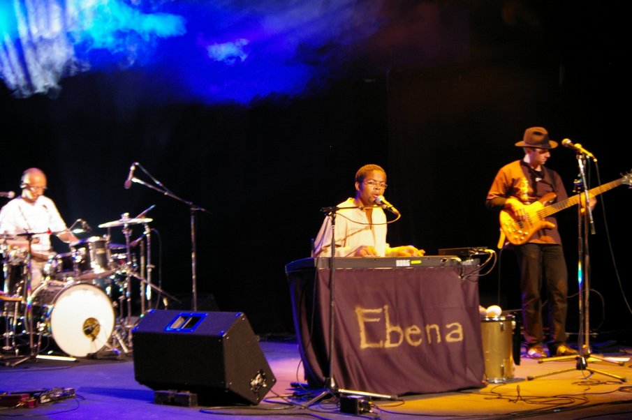 Concert Ebena a Lisses - Musi K Lisses 017.jpg